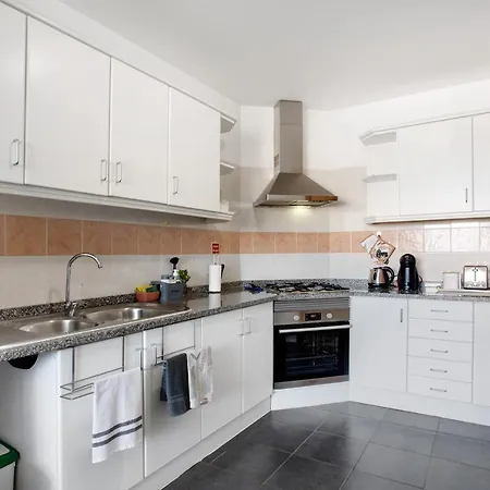 Fenix Garajau Apartman *